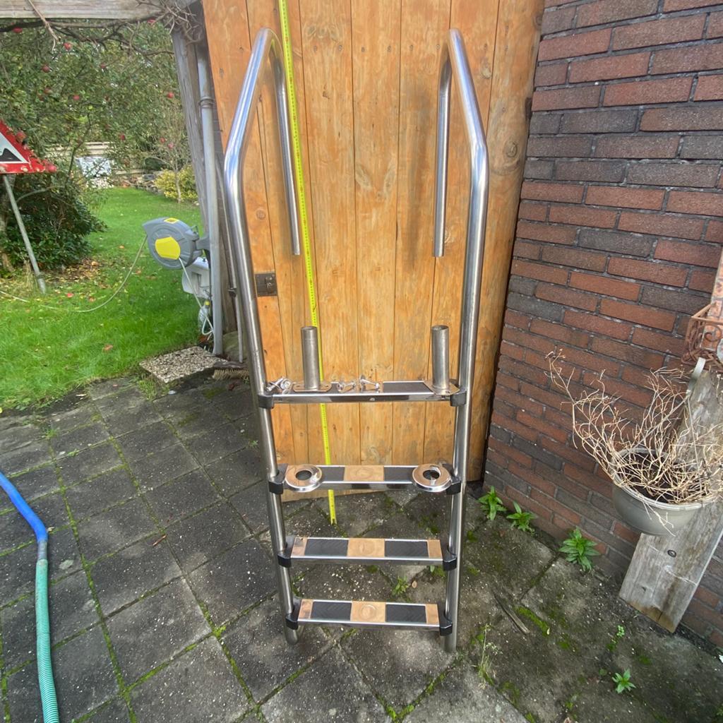 Zwembad/steigertrap, Ophalen, Zo goed als nieuw