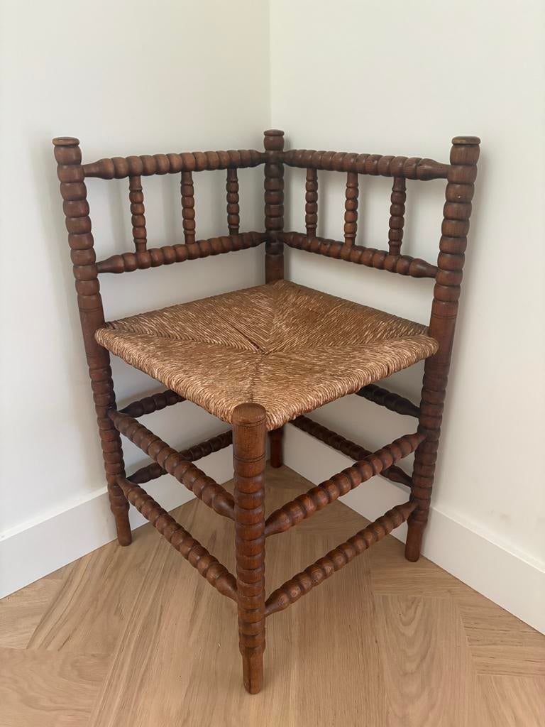 Antieke bobbin hoekstoel, Antiek en Kunst, Antiek | Meubels | Stoelen en Banken, Ophalen