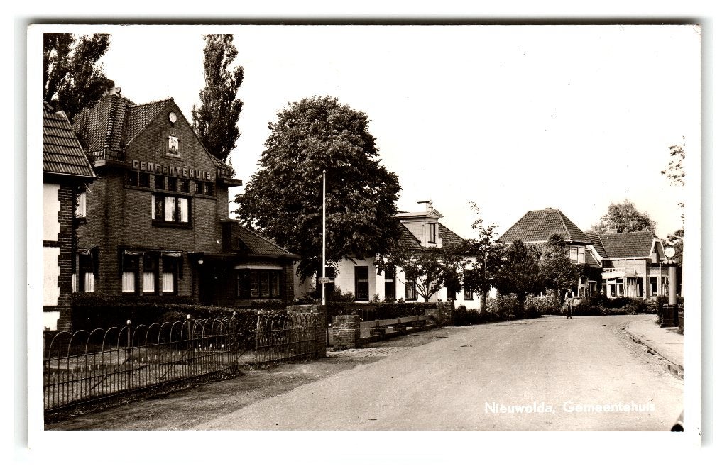 Nieuwolda, Gemeentehuis, Verzamelen, Ansichtkaarten | Nederland, Verzenden, 1940 tot 1960, Gelopen, Groningen