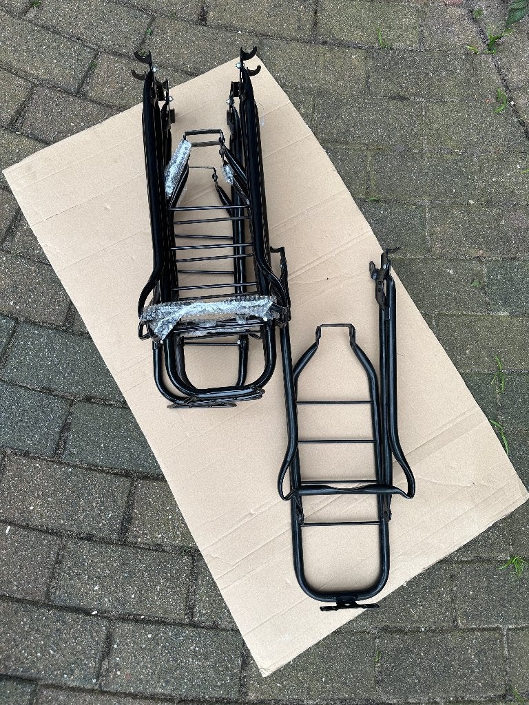 4 x omafiets klapstandaard bagagedrager 28 en 26 inch., Ophalen of Verzenden, Zo goed als nieuw, Overige typen, Staal