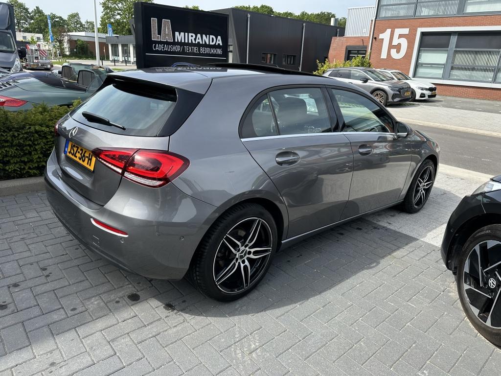 Mercedes-Benz A-Klasse 200 4Matic Premium . (bj 2022), Automaat, 15 km/l, Euro 6, Leder en Stof