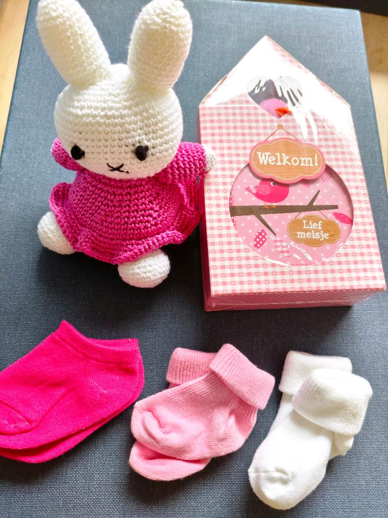 Baby spullen (o.a. Nijntje), babykleertjes, Ophalen of Verzenden, Zo goed als nieuw