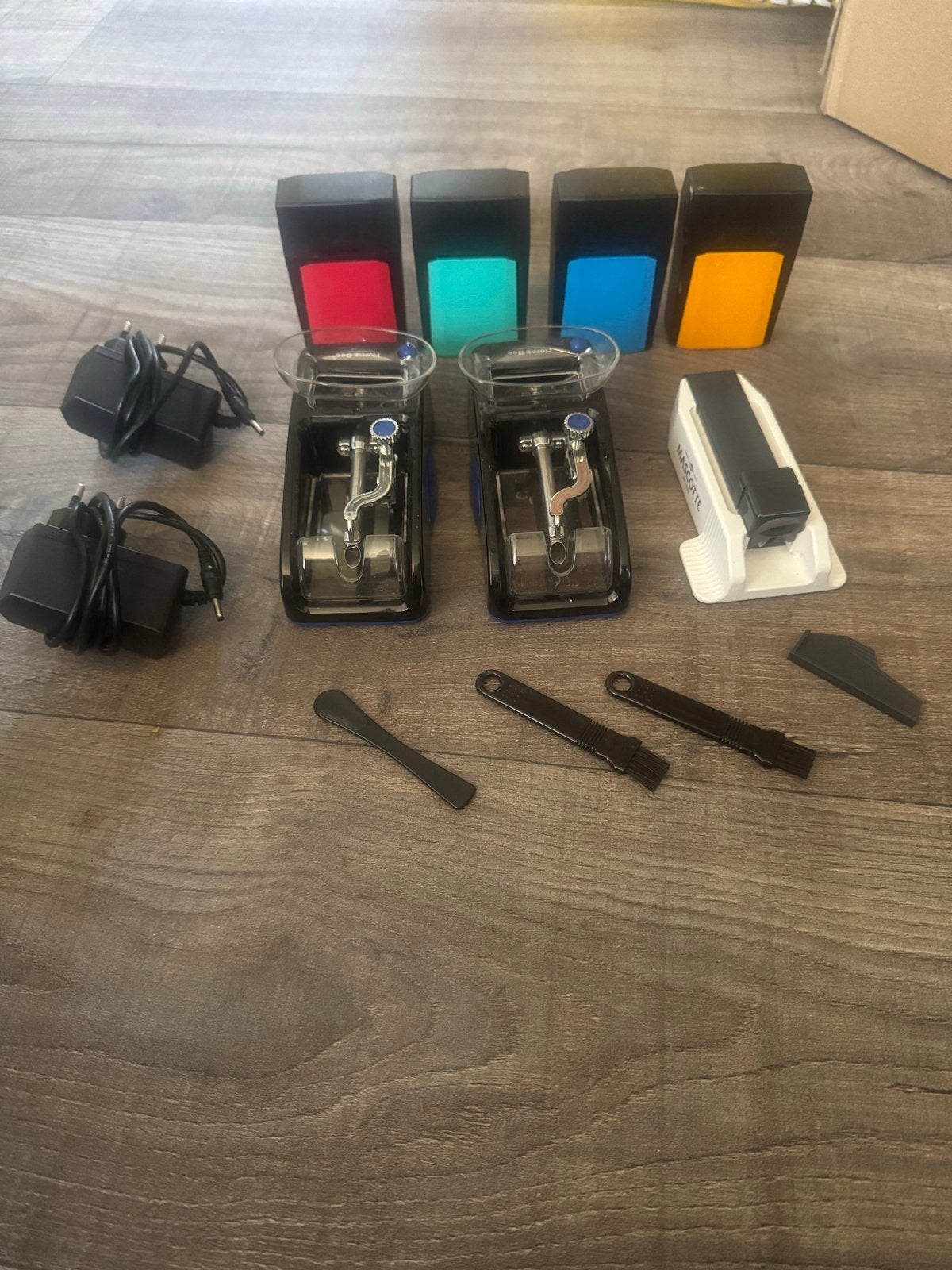 Elektrische sigarettenmakers, hulzen en 4 sigarettendoosjes, Verzamelen, Ophalen, Gebruikt, Overige typen