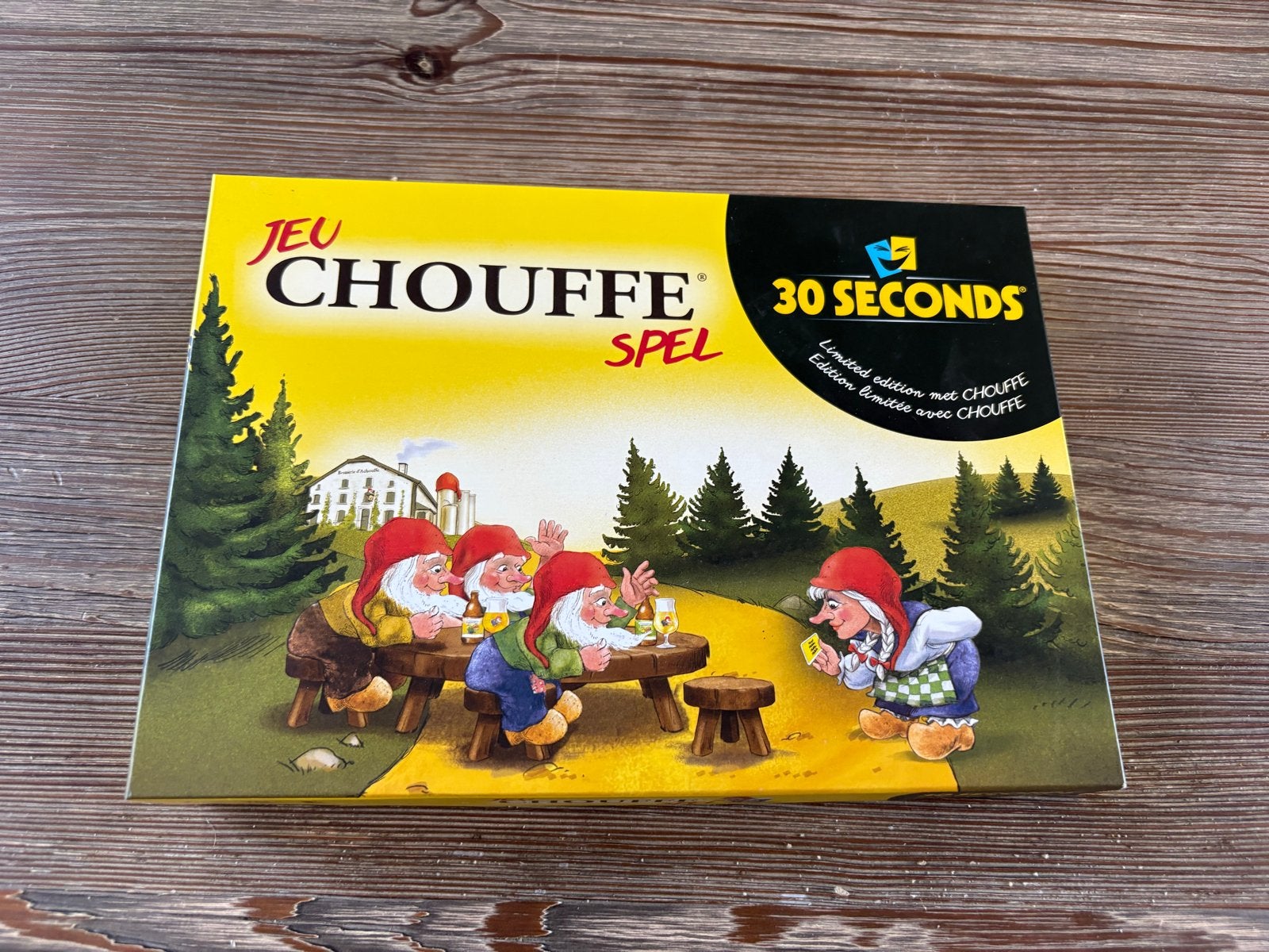 Jeu Chouffe 30 Seconds - Limited Edition Gezelschapsspel, Hobby en Vrije tijd, Gezelschapsspellen | Bordspellen, Drie of vier spelers