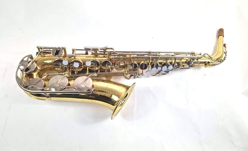 Huur een vintage bariton, alt of gewone studie saxofoon, Ophalen, Gebruikt, Alt, Met koffer