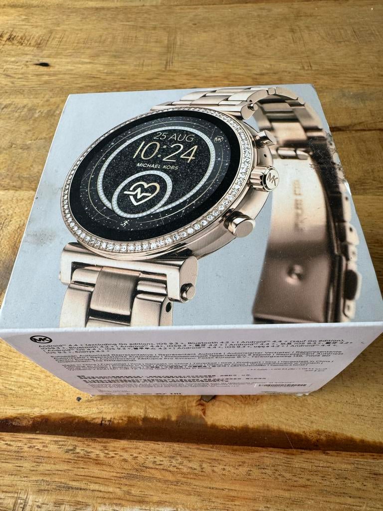 Michael Kors Access Smartwatch - Roségoud met Kristallen, Sieraden, Tassen en Uiterlijk, Horloges | Dames, Ophalen of Verzenden