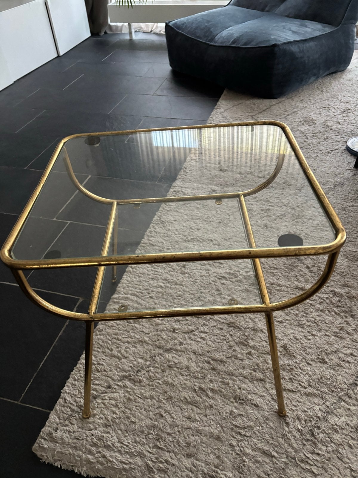 Gouden bijzettafel met glazen blad, bloomingville, Ophalen, 50 – 75, Gebruikt, 50 tot 100 cm