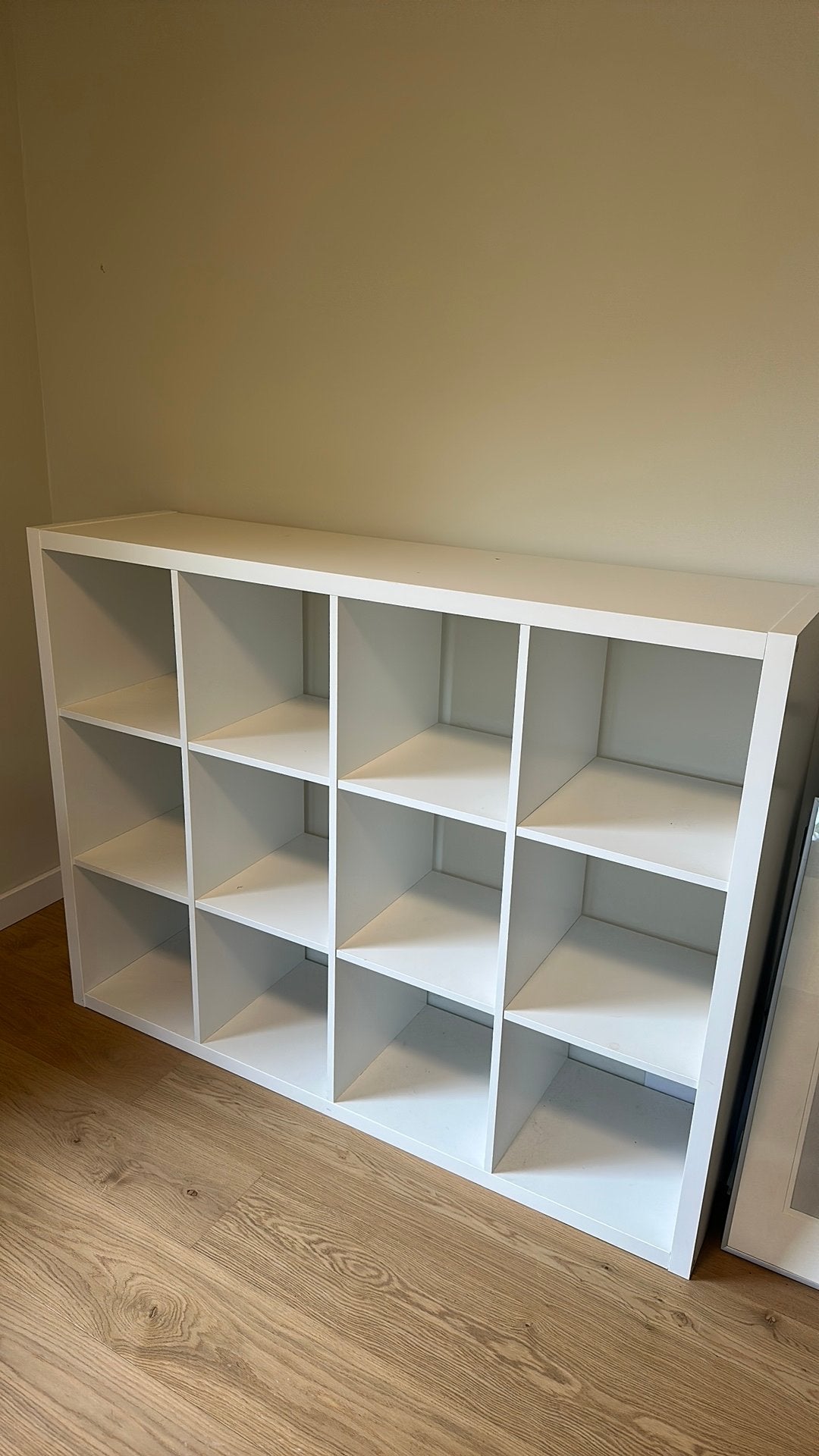 Leuke open kast van IKEA, met 12 vakken. Wit., Huis en Inrichting, Ophalen, Gebruikt, 100 tot 150 cm, Minder dan 150 cm