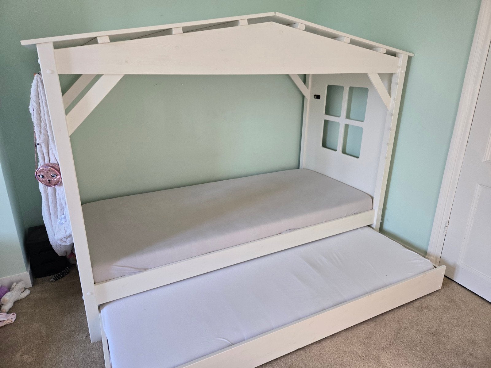 Kinderbed huisje, incl logeerbed en 2 matrassen, 85 tot 100 cm, Gebruikt, Ophalen of Verzenden, Matras