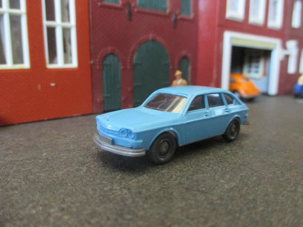 Volkswagen 411 Wiking himmelblau ( Fleischmann uit 1979/82 ), Ophalen of Verzenden, Zo goed als nieuw, Auto