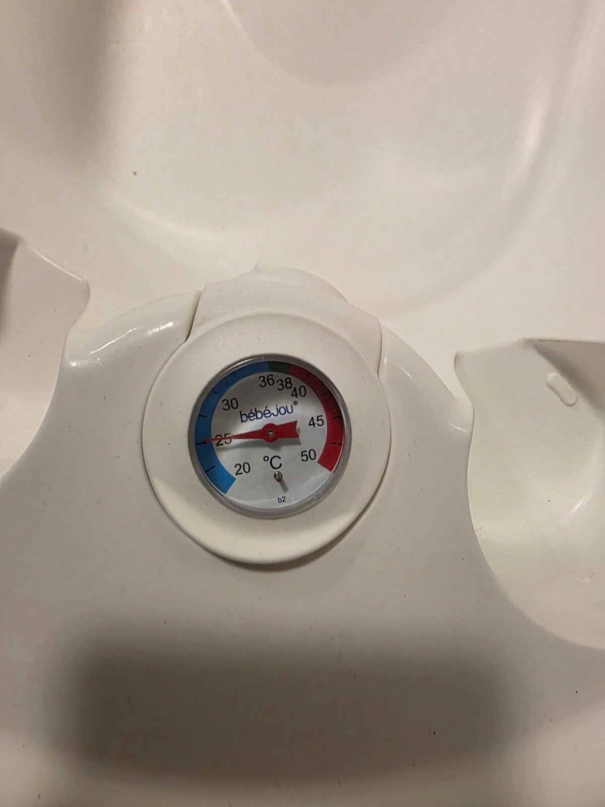 babybadje met standaard en thermometer, Kinderen en Baby's, Badjes en Verzorging, Ophalen, Zo goed als nieuw, Badje, Bébé-jou