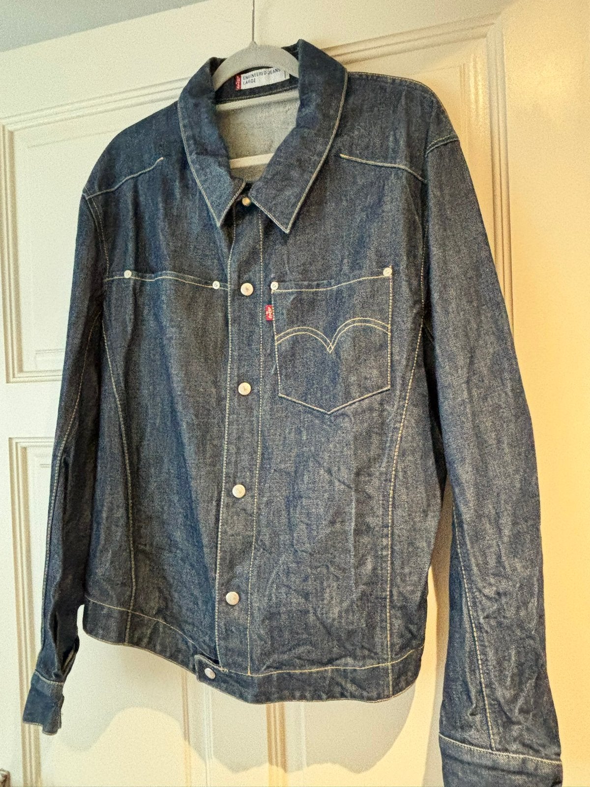 LEVI'S Maat Large Marineblauw Jas  met puntkraag, Ophalen of Verzenden, Zo goed als nieuw, Maat 42/44 (L), Blauw