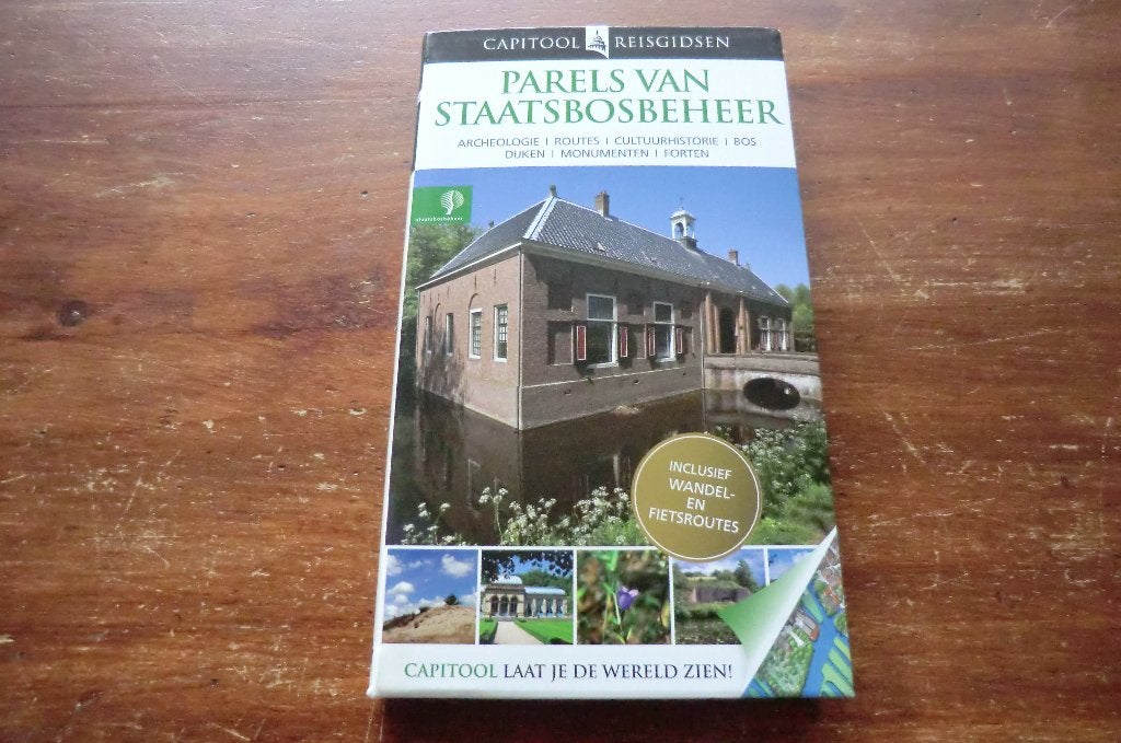 reisgids - Parels van Staatsbosbeheer - capitool (2011), Boeken, Capitool, Ophalen of Verzenden, Zo goed als nieuw, Reisgids of -boek