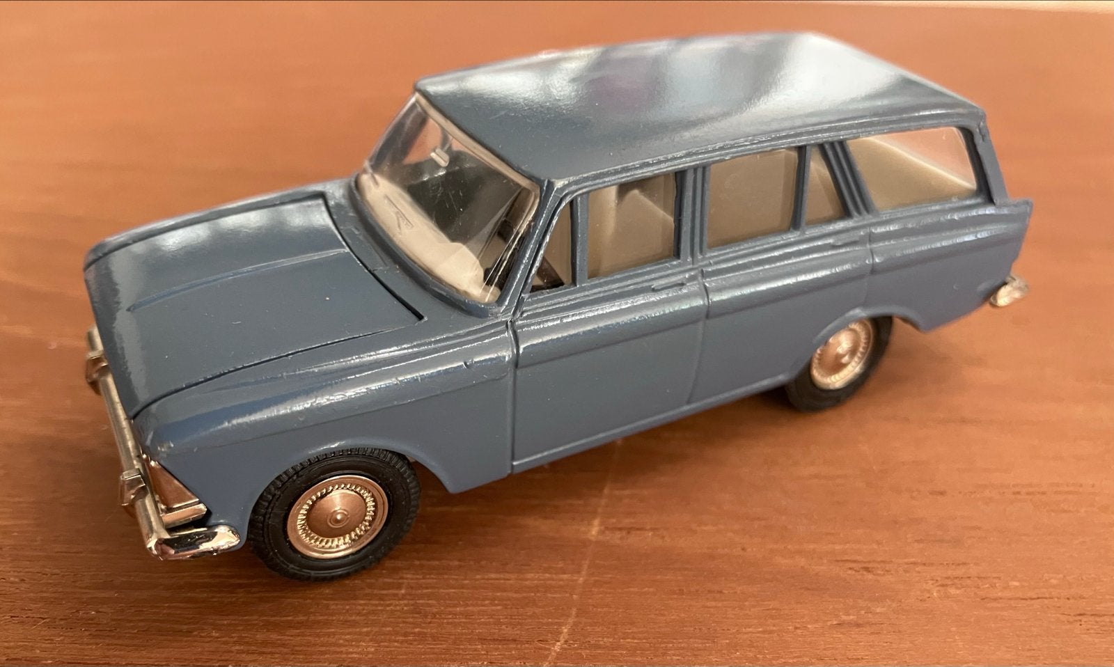 Moskvich 426 modelauto - Made in USSR - Schaal 1/43, Ophalen of Verzenden, Gebruikt, Auto, Overige merken