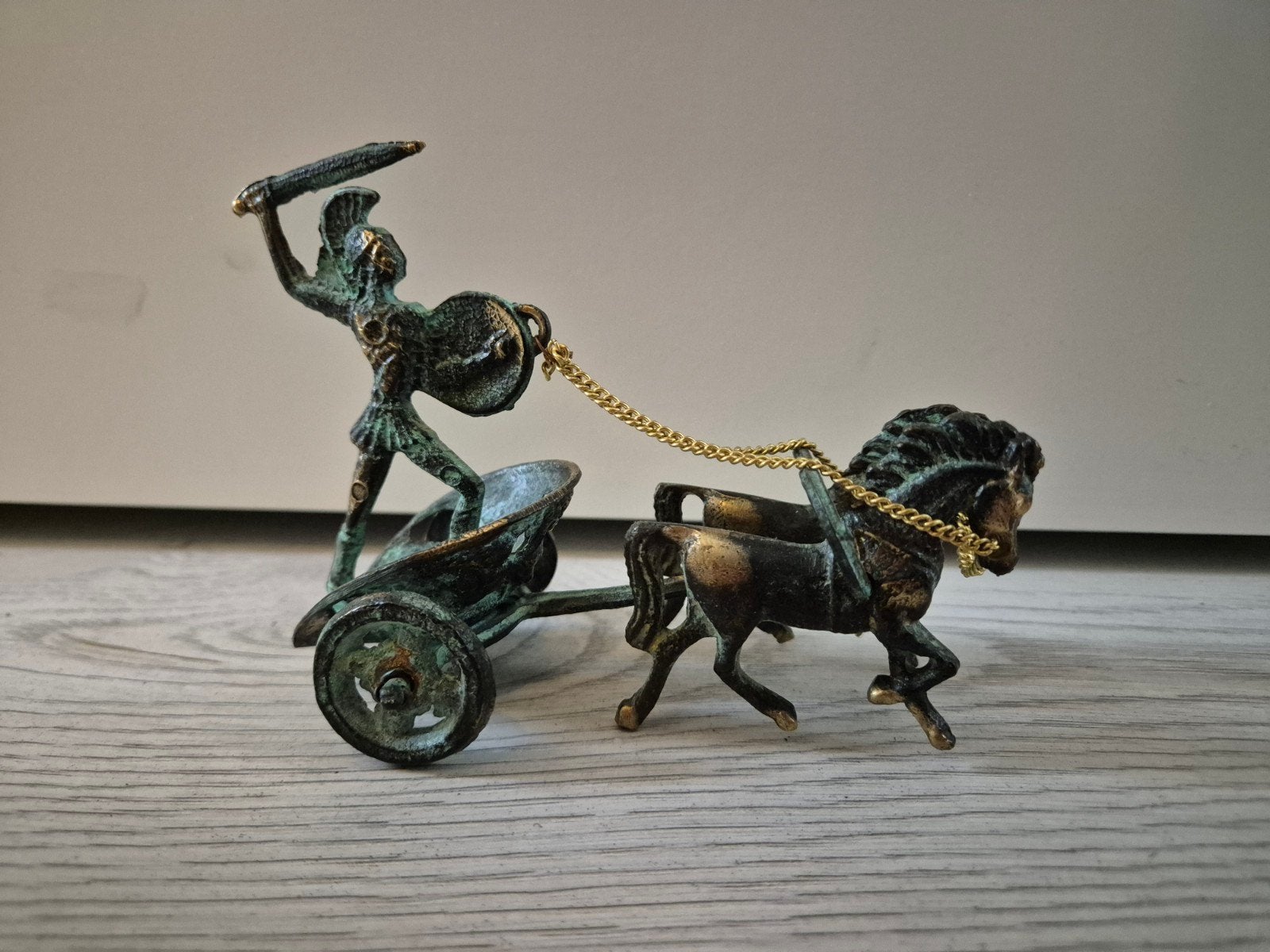 Bronzen beeldje Achilles op strijdwagen - Griekse mythologie, Antiek en Kunst, Kunst | Beelden en Houtsnijwerken, Ophalen of Verzenden