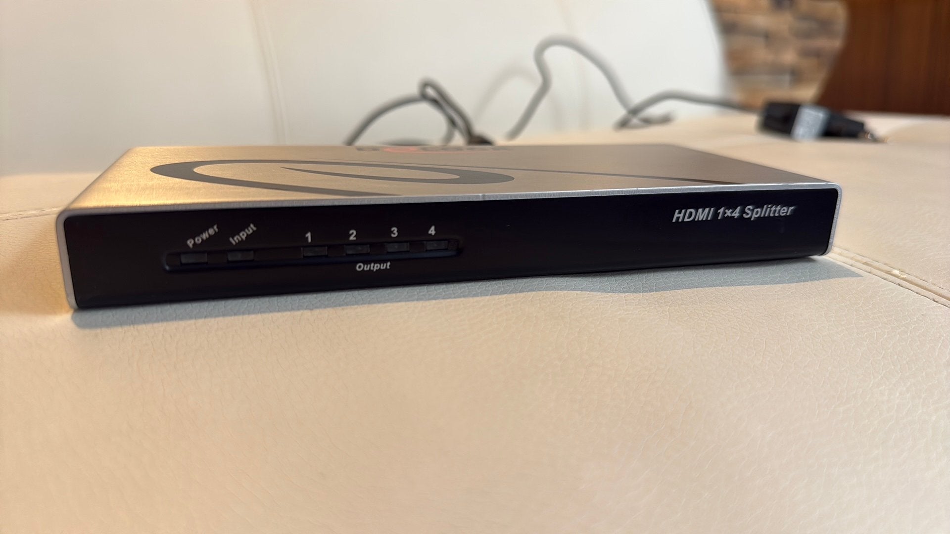 Actieve hdmi splitter, Verzenden, Zo goed als nieuw
