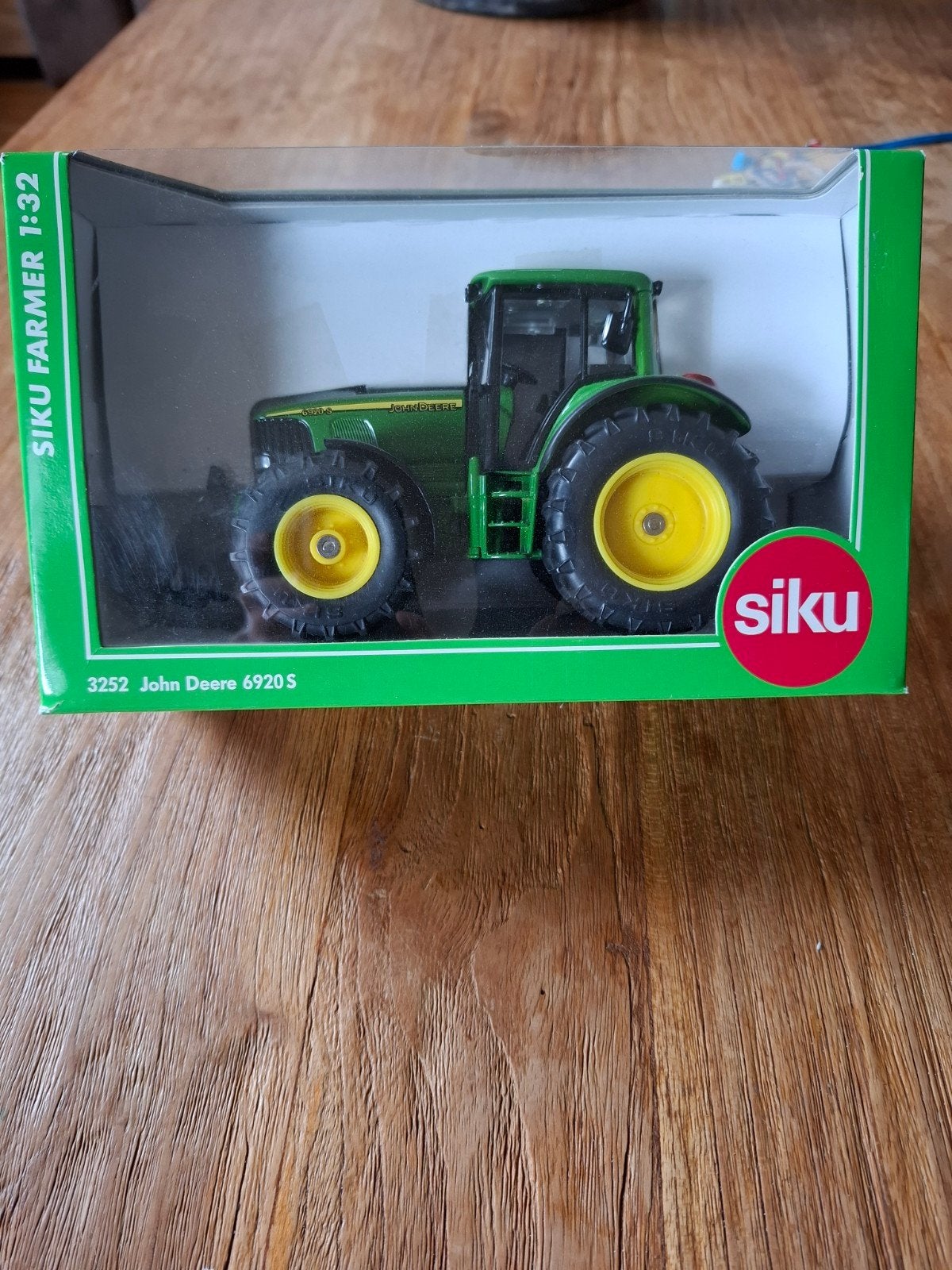 te koop siku,  John Deere 6920s, Ophalen of Verzenden, Nieuw, Tractor of Landbouw, SIKU