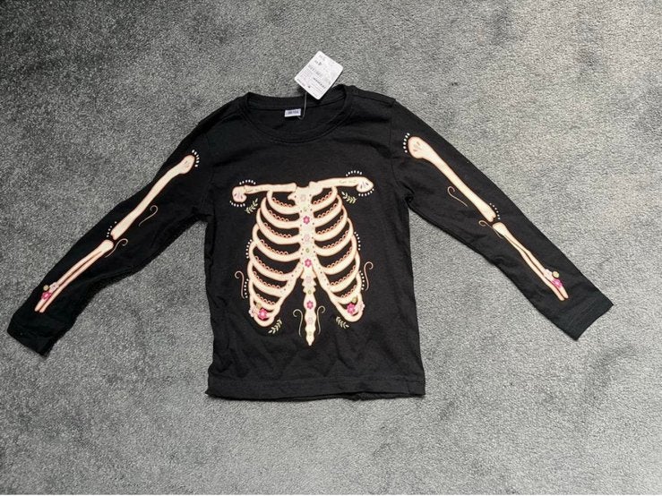NIEUW - Shirt met lange mouwen maat 98-104, Ophalen of Verzenden, Nieuw, Jongen of Meisje, Shirt of Longsleeve