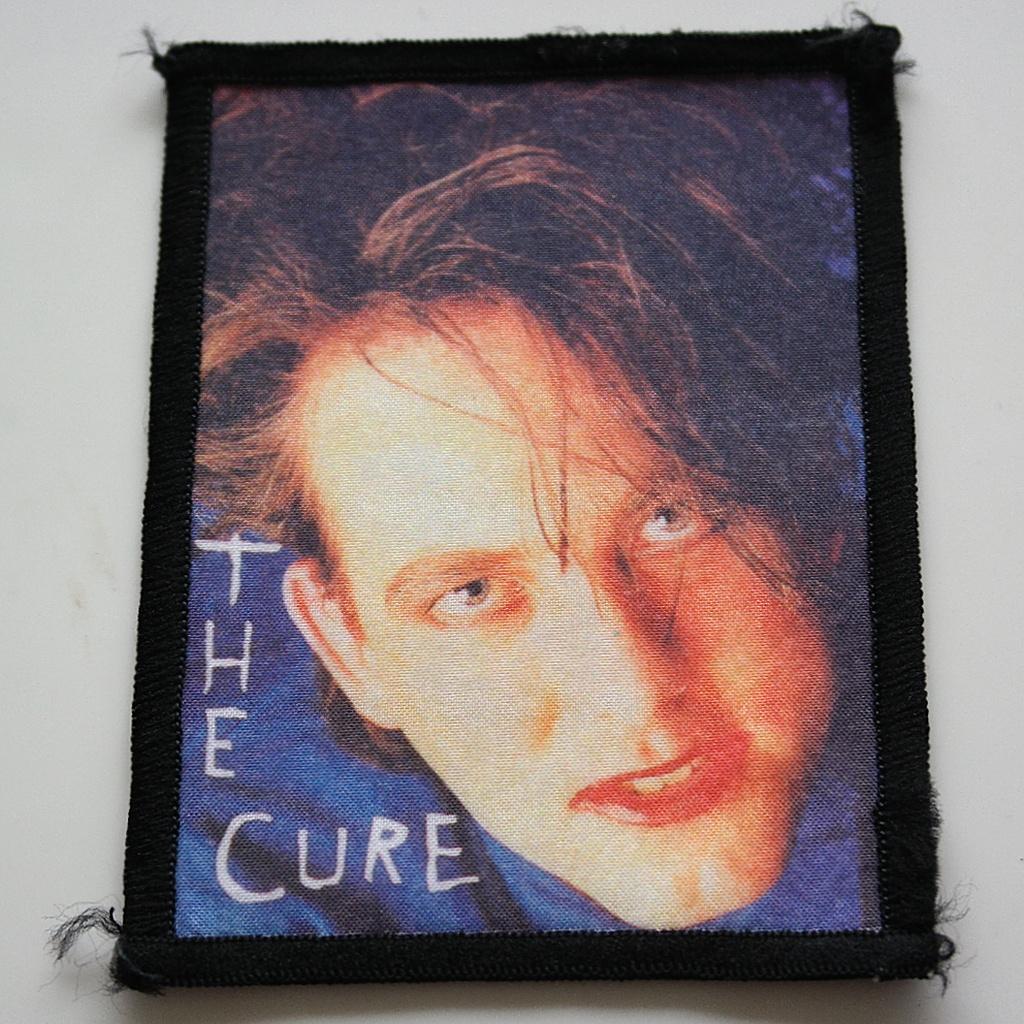 The Cure Robert Smith vrij zeldzame vintage 80's patch c296, Verzenden, Nieuw, Kleding