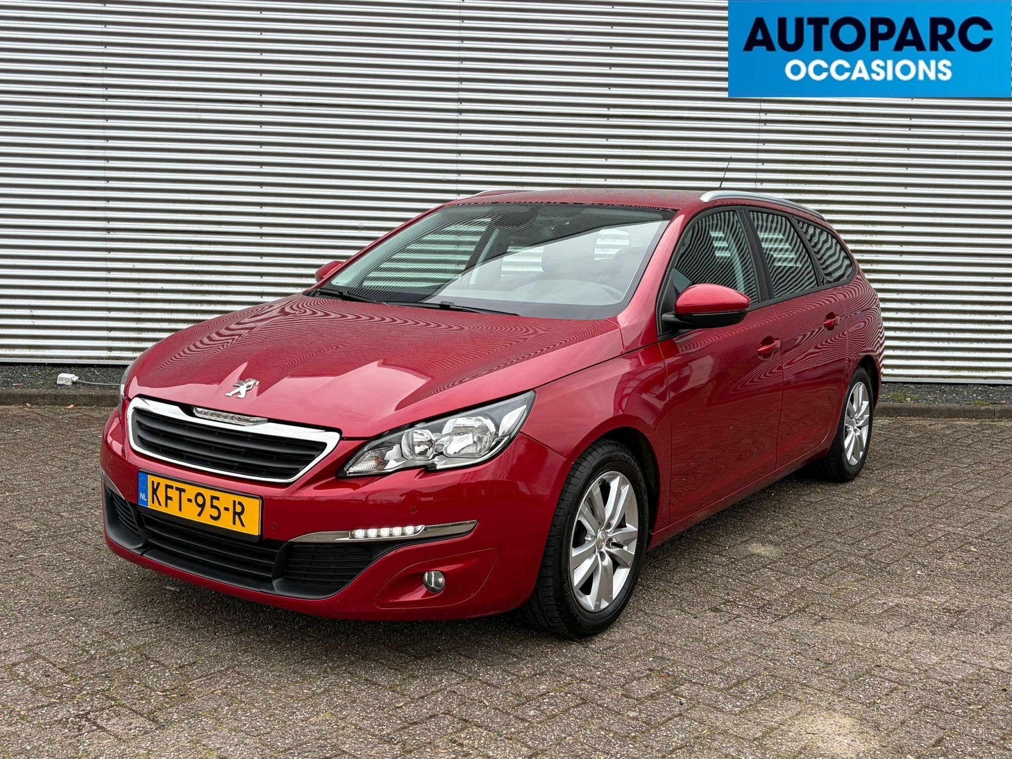 Peugeot 308 SW 1.2 PureTech Access , 83836 KM, AIRCO, PDC AC, Dealer onderhouden, Stof, Gebruikt, Euro 6