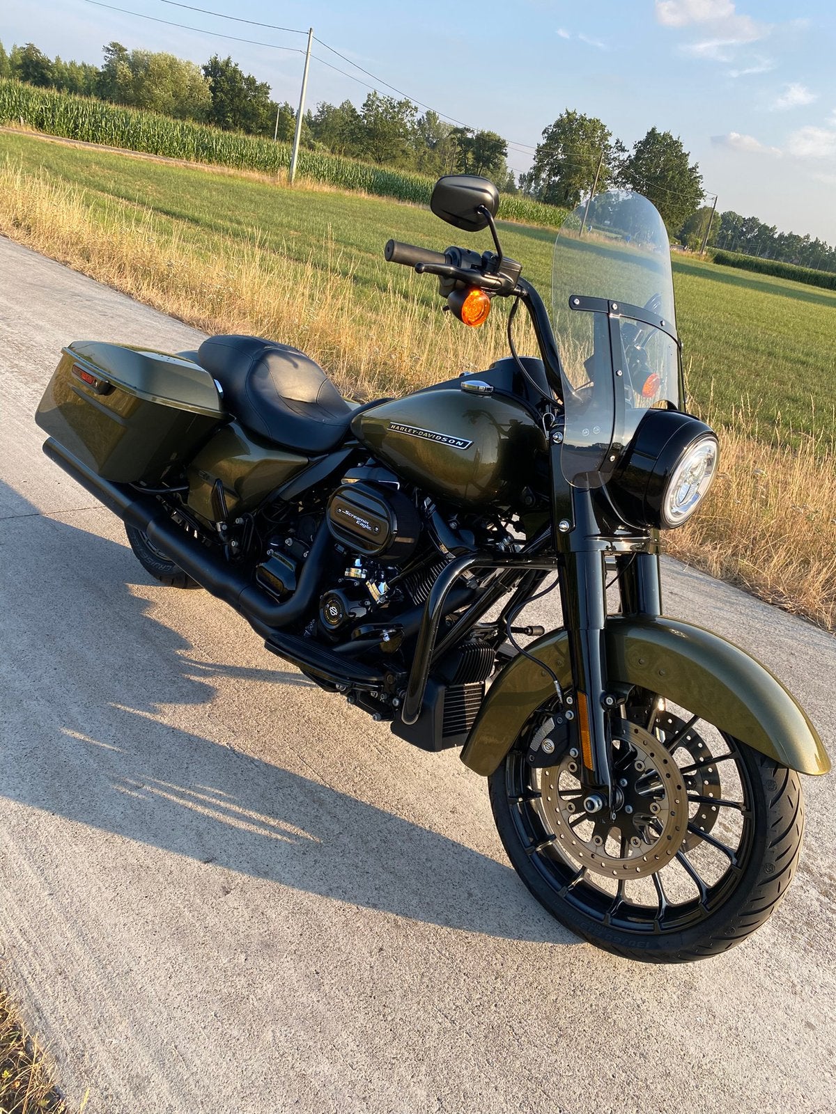 2018 HD Roadking Road King FLHRXS Special Olive Gold 5HD, 2 cilinders, Meer dan 35 kW, Handgeschakeld, Chopper