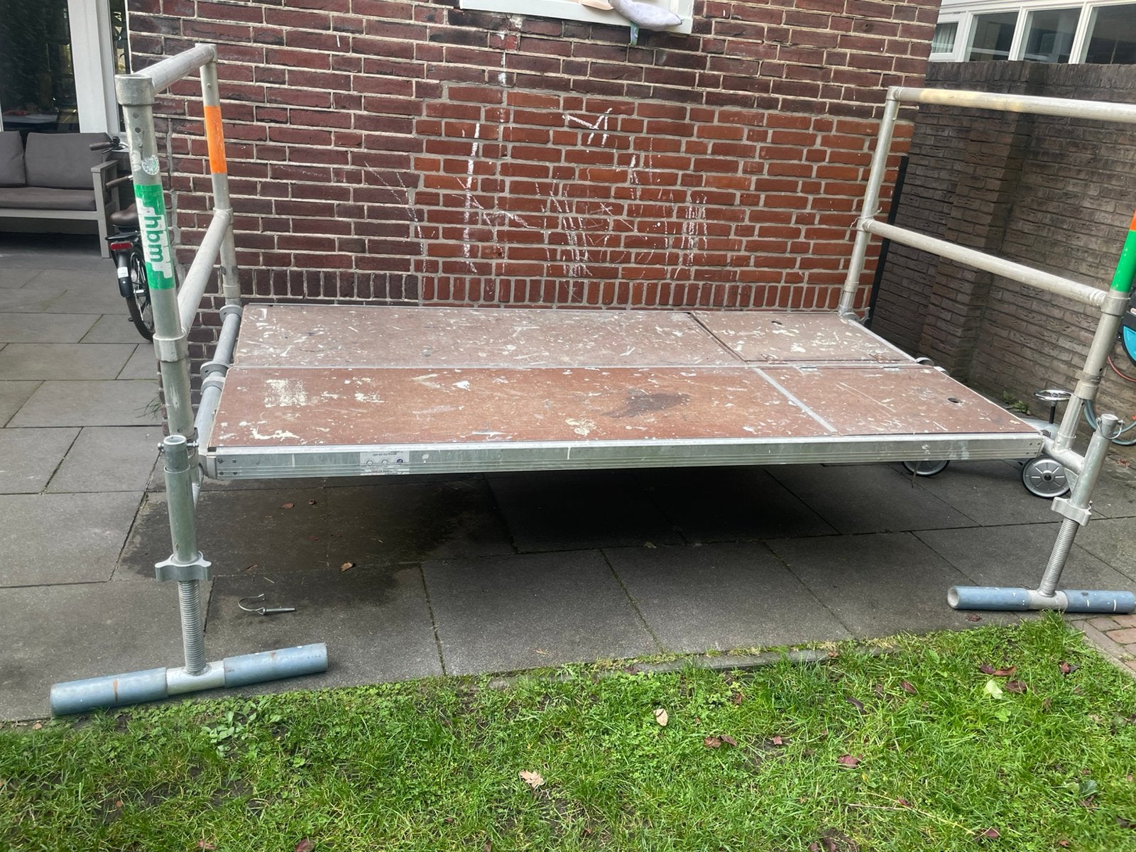 Te huur: uitwijkconsole 2 platformen diep, Doe-het-zelf en Verbouw, Ophalen, Zo goed als nieuw, Rolsteiger of Kamersteiger, 5 meter of hoger