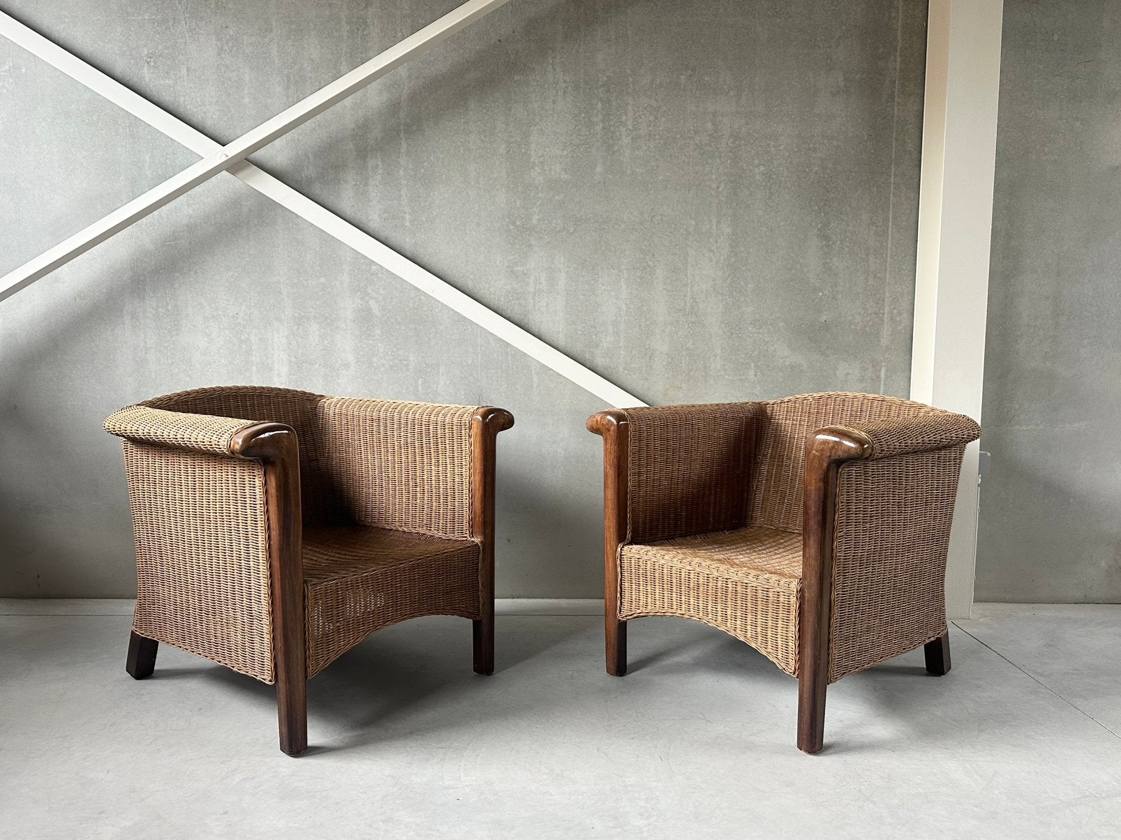 Vintage rotan armchairs (2), Ophalen