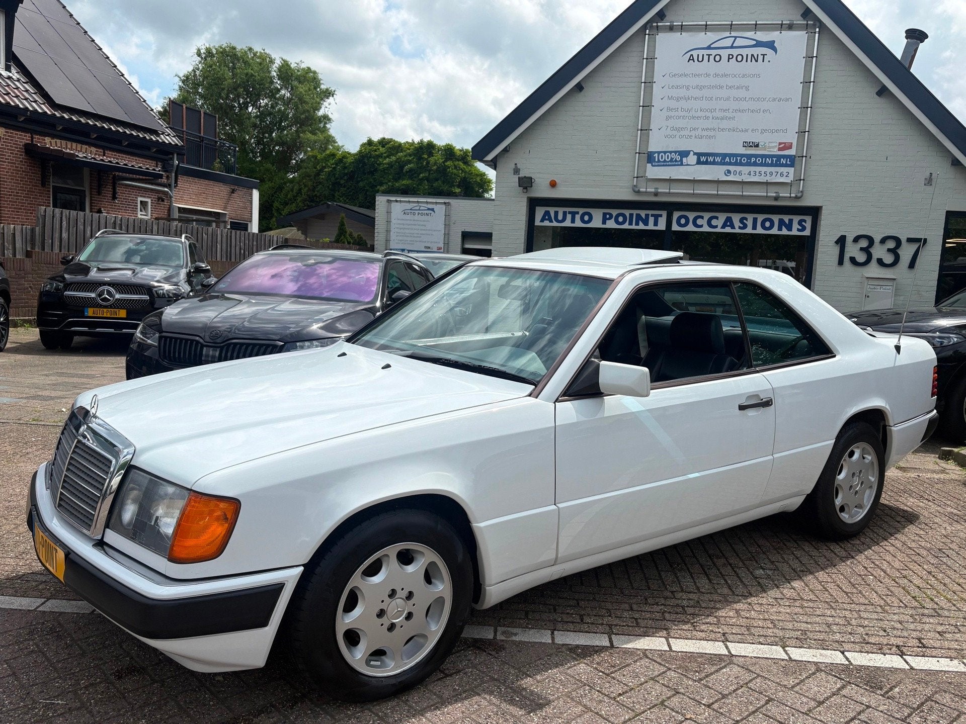 Mercedes-Benz 200-500 (W124) 300 CE UNIEK W124 NL-AUTO SCHUI, Automaat, Achterwielaandrijving, Open dak, 4 stoelen