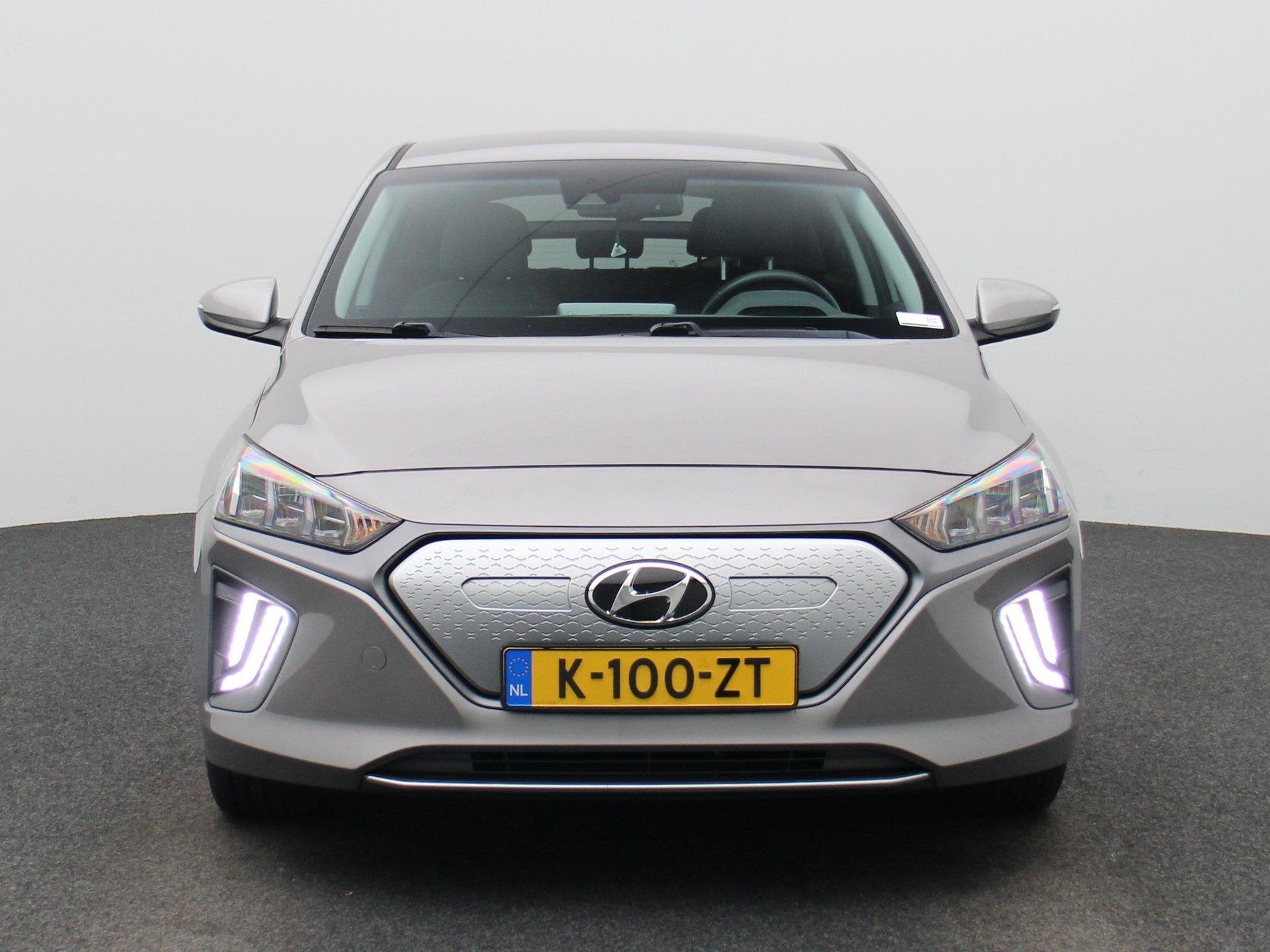 Hyundai IONIQ Comfort EV 38 kWh | WORDT VERWACHT | ACHTERUIT, Auto's, 12 maanden, Gebruikt, Automatische klimaatregeling, Origineel Nederlands