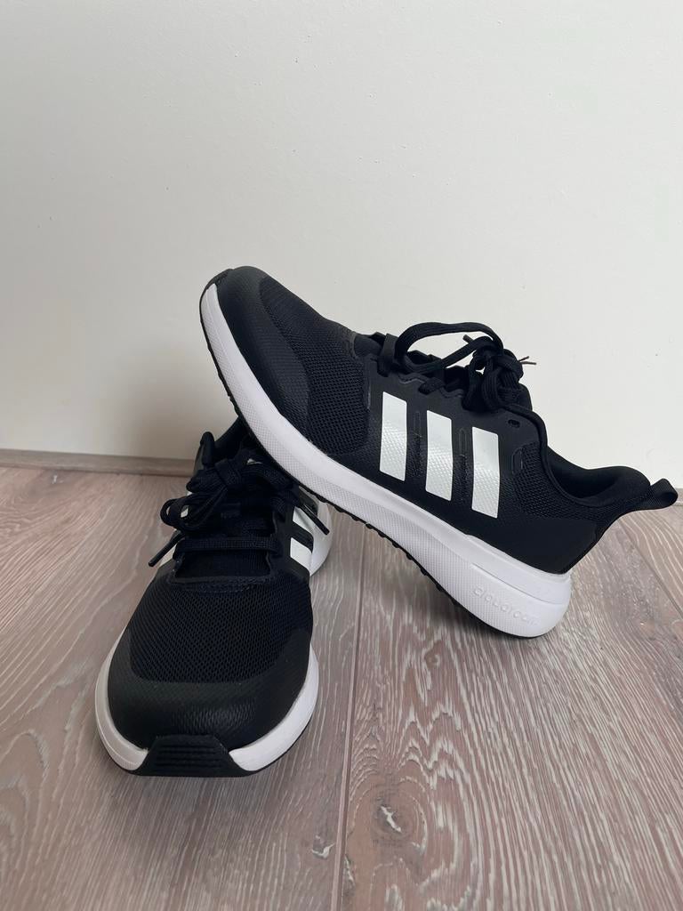 Coole zwarte Adidas sneakers maat 36, nieuw, Zwart, Nieuw, Ophalen of Verzenden, Sneakers of Gympen