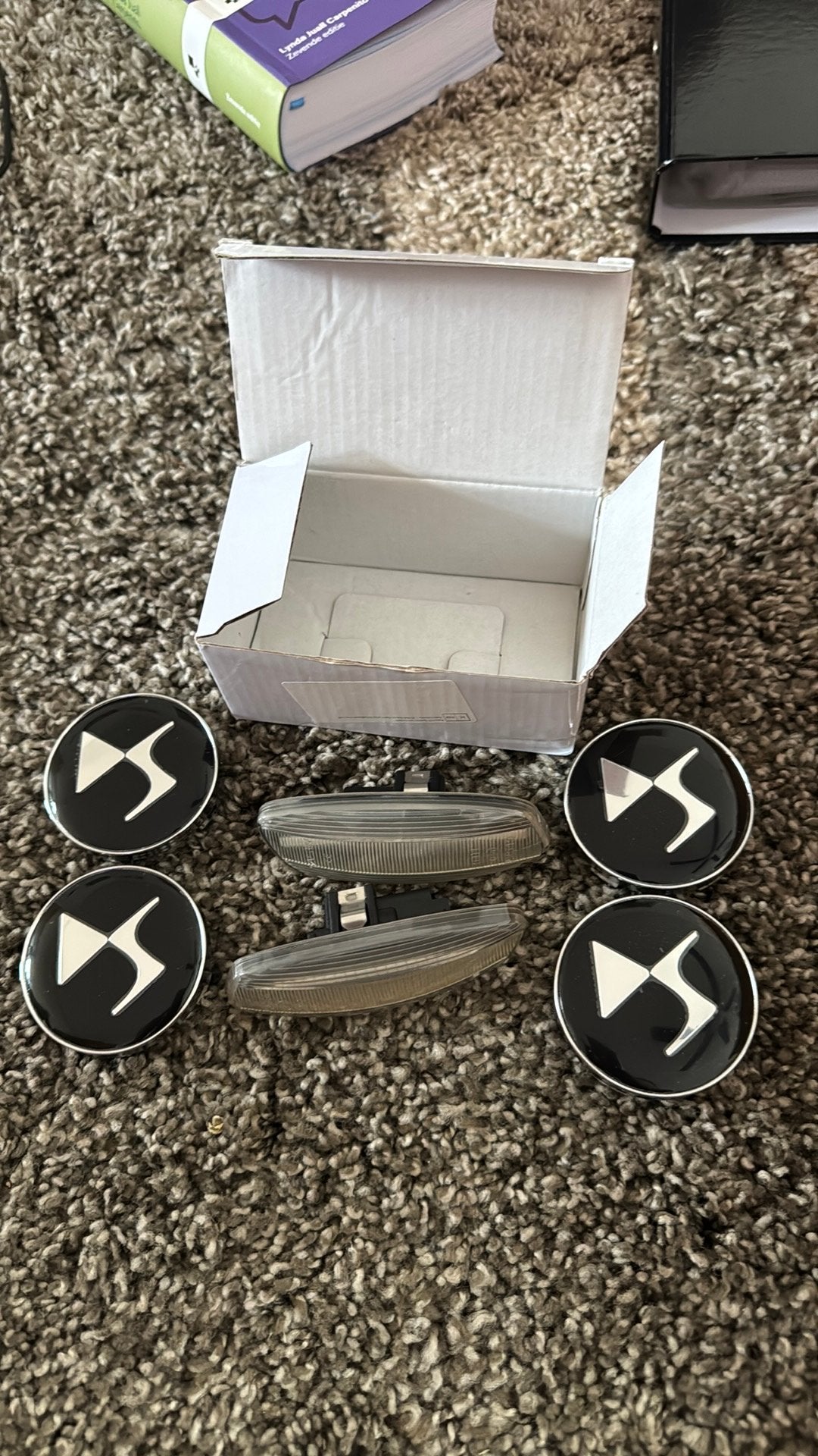 Citroen DS3, dynamische knipperlichten & DS naafdoppen, Ophalen, Nieuw