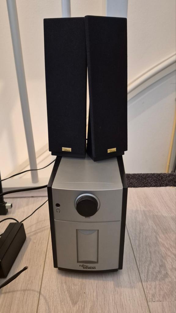 Fujitsu Siemens PC Speakers - Compact en Functioneel, Ophalen of Verzenden