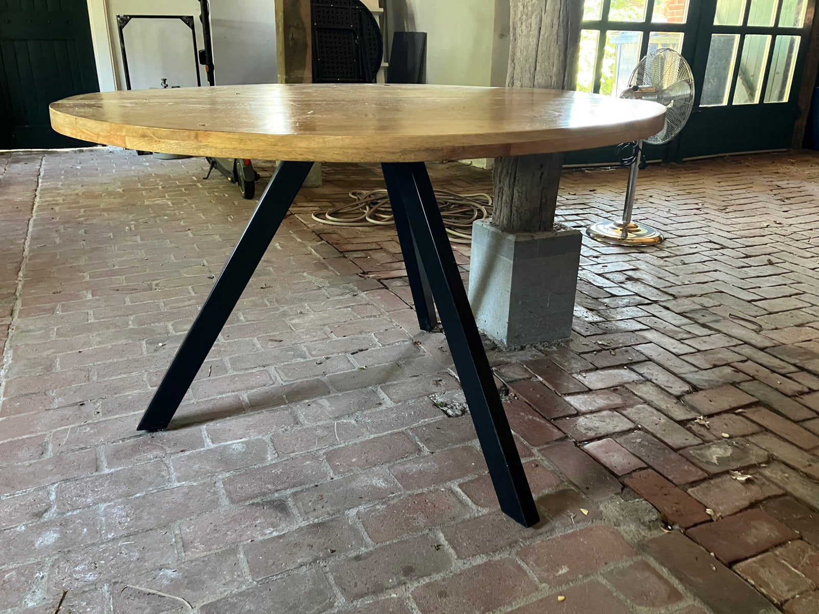 Tafel, Ophalen, 100 tot 150 cm, Rond, Overige houtsoorten