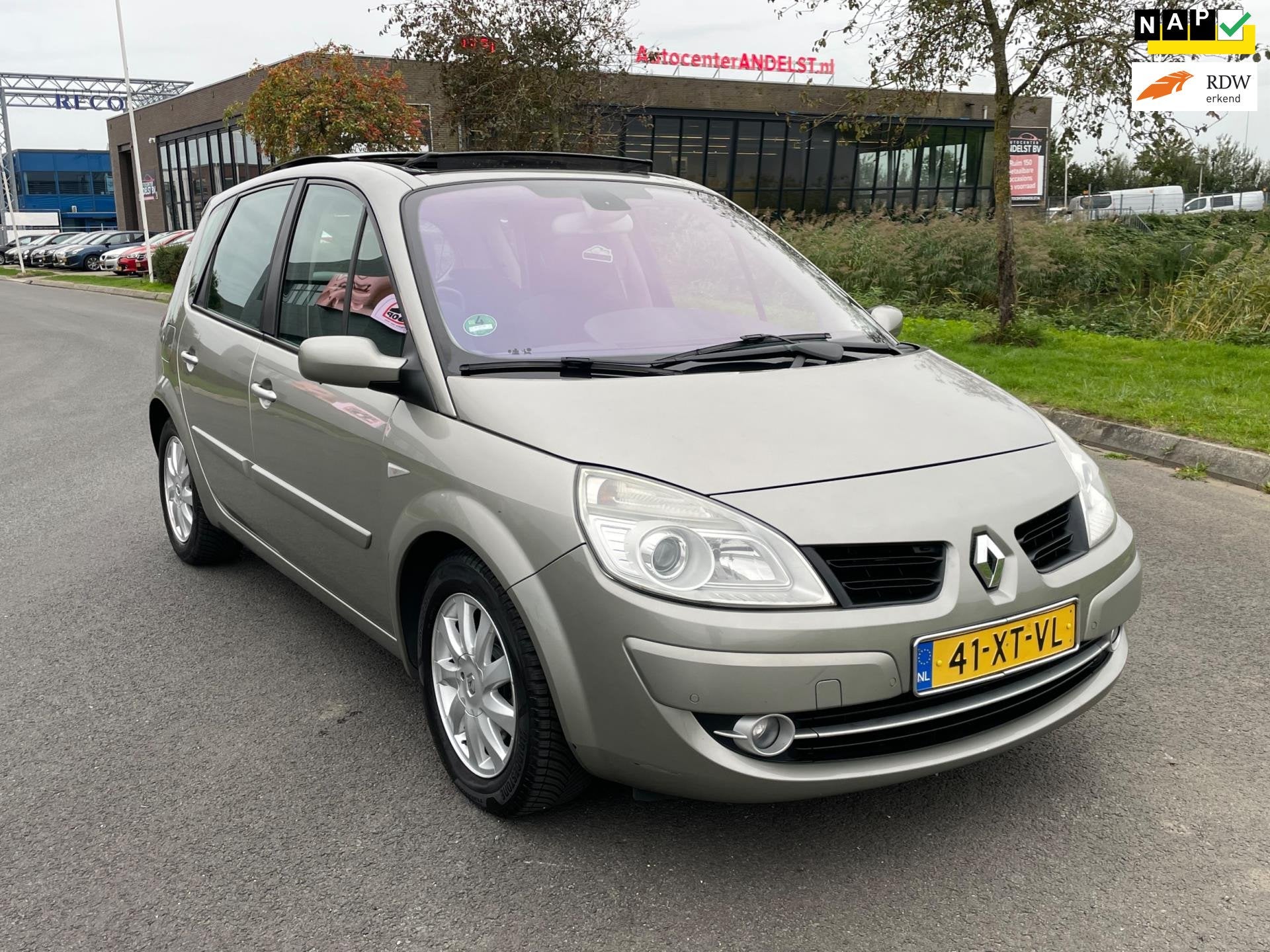 Renault Scénic 2.0-16V Tech Line Aut, Schuif-dak, Cruise, N, Auto's, 1998 cc, 4 cilinders, Origineel Nederlands, 650 kg