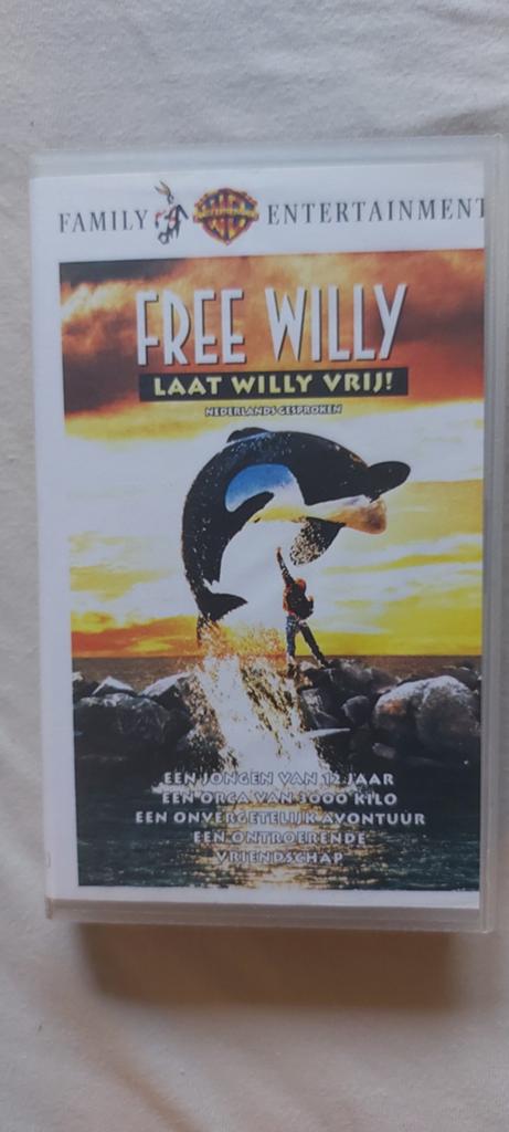 Videobanden Free Willy en Flipper (3 stuks), Gebruikt, Alle leeftijden, Kinderprogramma's en -films, Overige typen