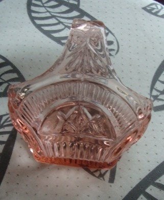oud roze glas / bon bon schaaltjes / mandje - puntgaaf, Antiek en Kunst, Ophalen of Verzenden