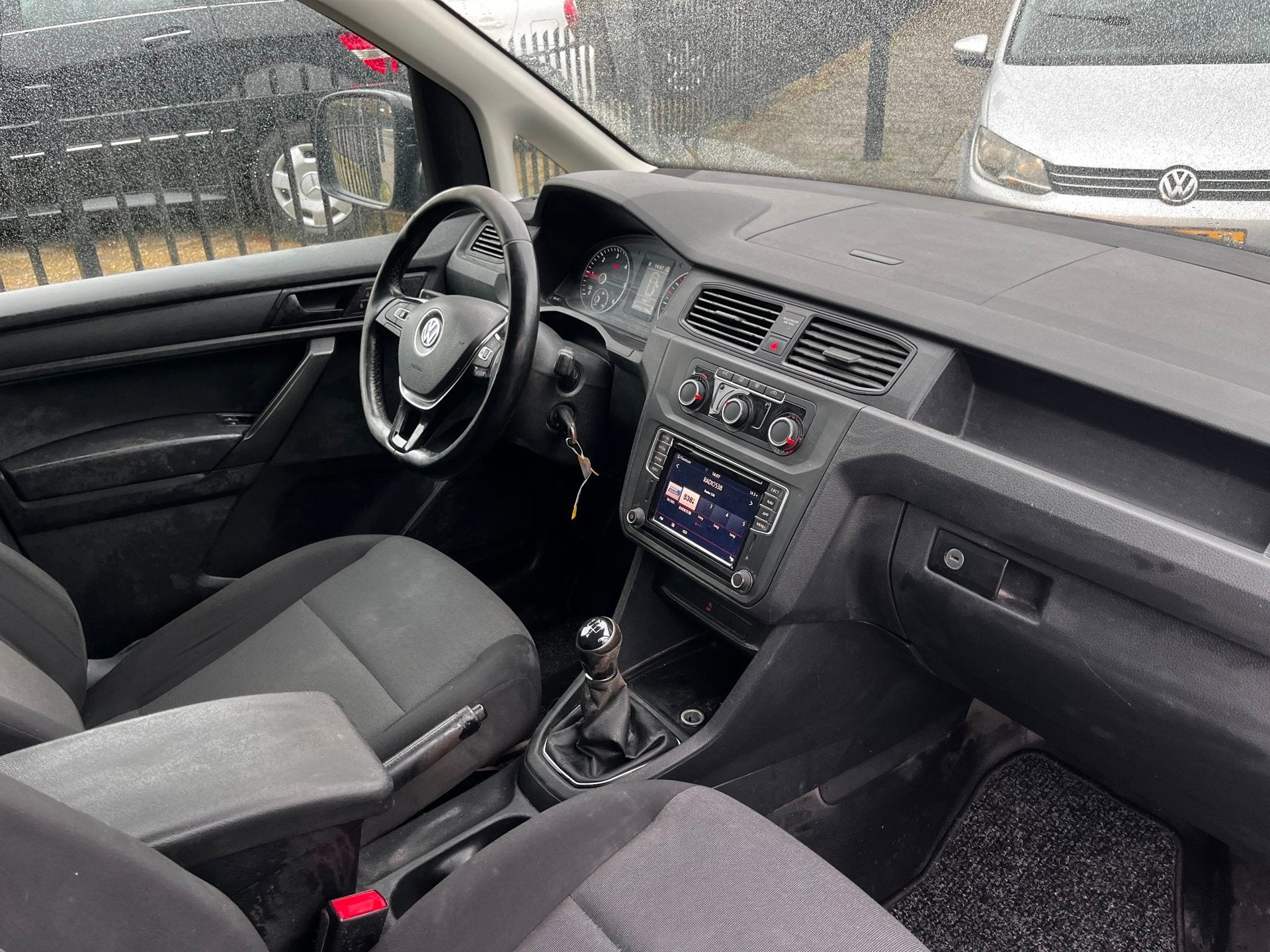 Volkswagen Caddy 2.0 TDI L2H1 Maxi Highl Ecc Nav LM NW APK R, Auto's, Stof, Gebruikt, 4 cilinders, Volkswagen