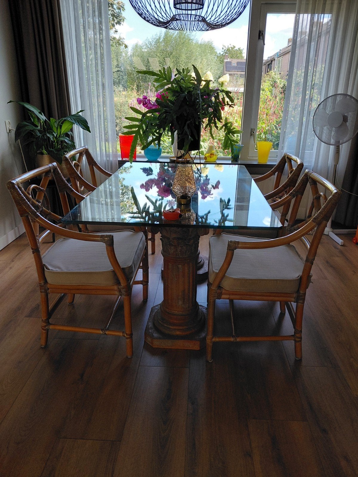 Klassieke glazen eettafel met 4 bamboe stoelen, Ophalen, Gebruikt, 100 tot 150 cm, Glas