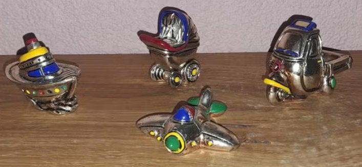 Set van 4 vintage miniatuur voertuigen., Overige onderwerpen, Minder dan 20 cm, Ophalen of Verzenden, Beeld