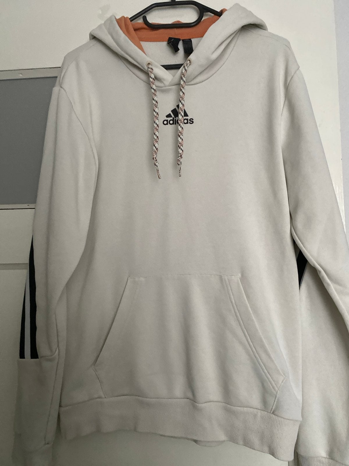 Adidas hoodie wit met oranje details en zwarte strepen, Ophalen of Verzenden, Zo goed als nieuw, Maat 46 (S) of kleiner, Wit