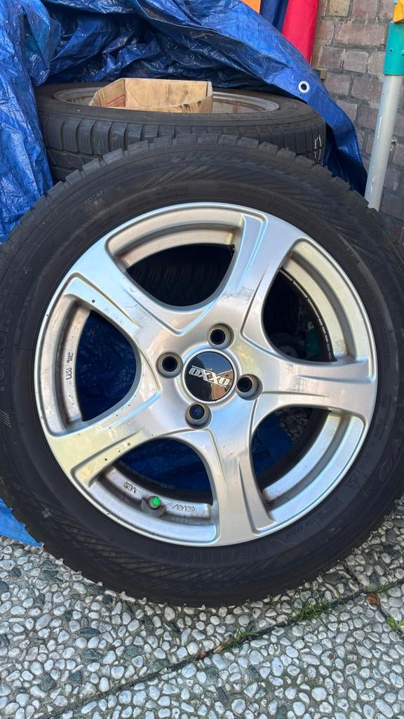 4x15 inch velgen met nieuwe winterbanden voor Toyota Yaris, Ophalen, Gebruikt, 15 inch, Banden en Velgen
