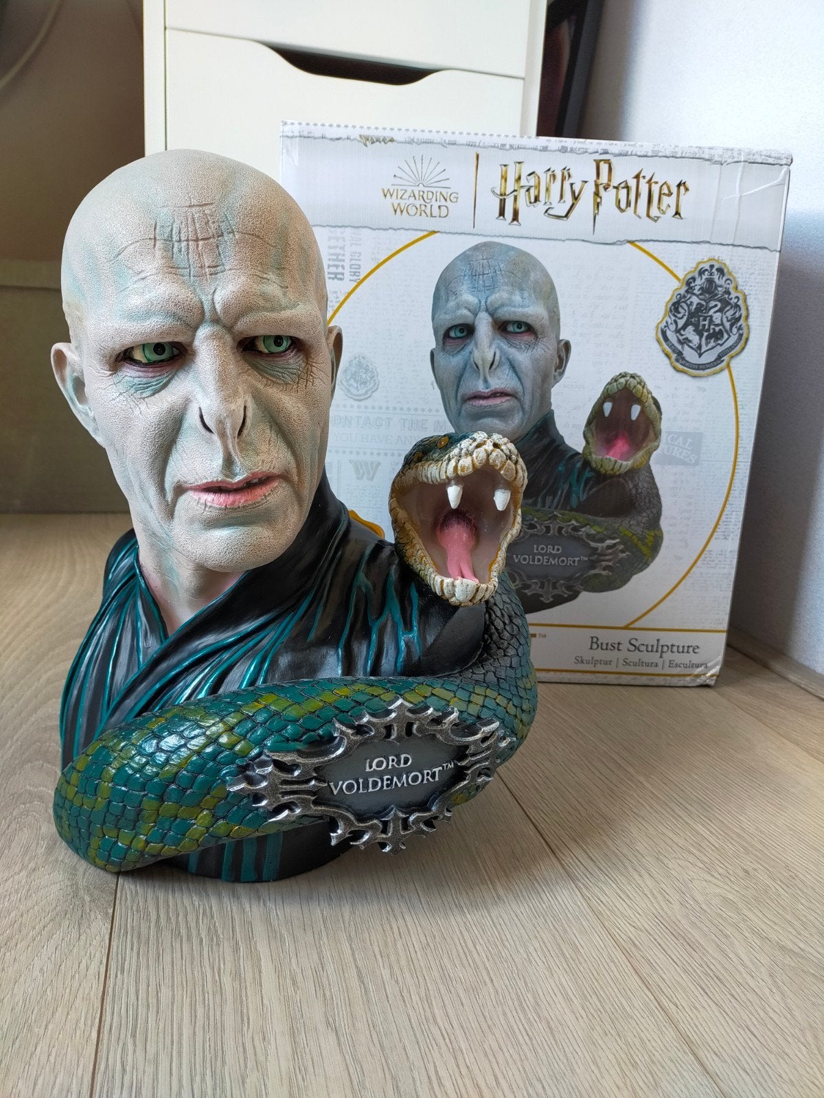 Harry Potter Lord Voldemort bust, Ophalen of Verzenden, Nieuw, Beeldje of Buste