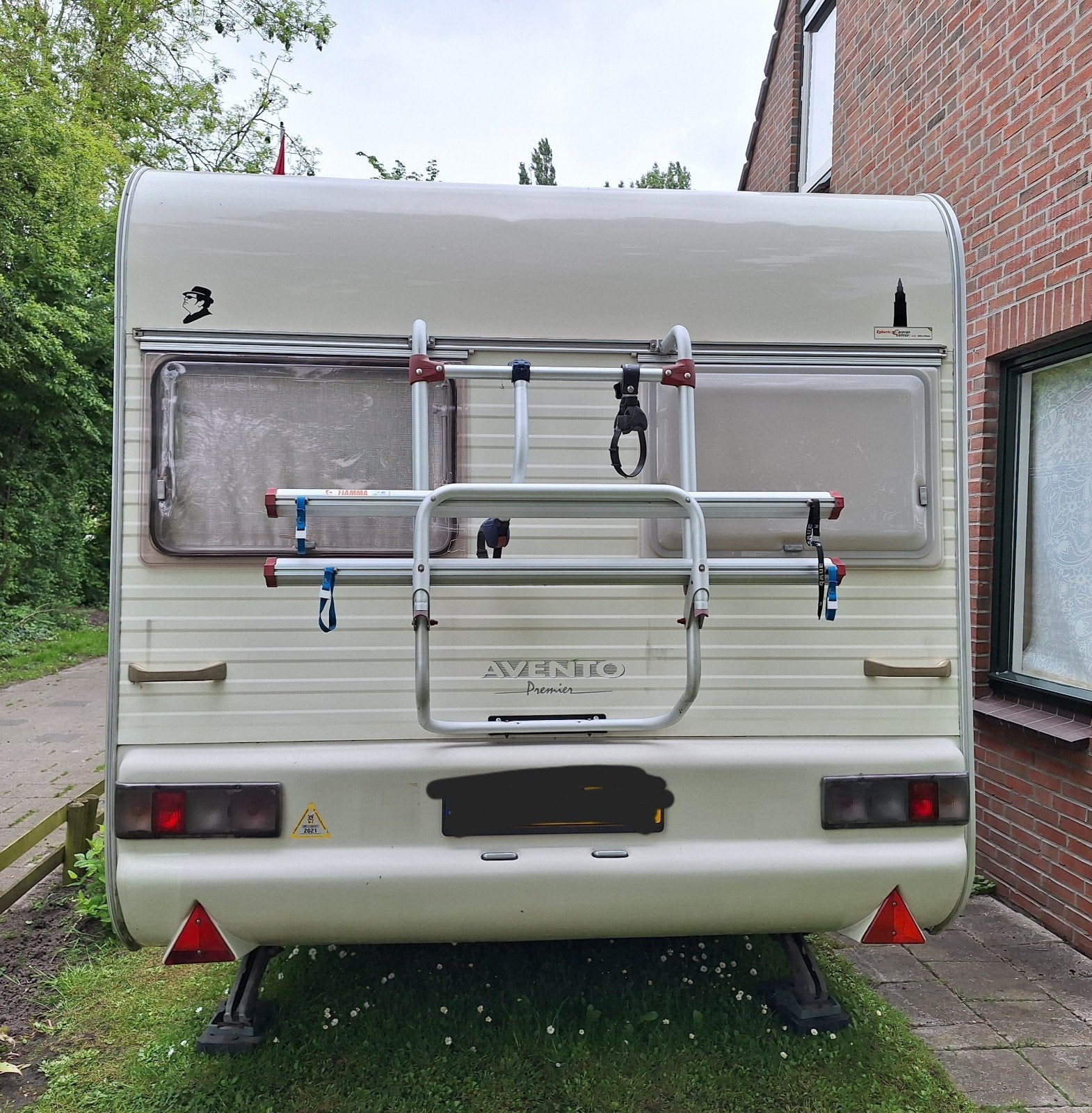 Avento Premier 395 Caravan met fietsenrek en voortent, Caravans en Kamperen, Caravans, Avento, Treinzit, Tot en met 3, Particulier
