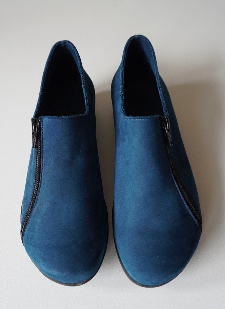 ZGAN Arche Frankrijk loafers blauw 38 schoenen suede, Kleding | Dames, Blauw, Instappers, Ophalen of Verzenden, Zo goed als nieuw