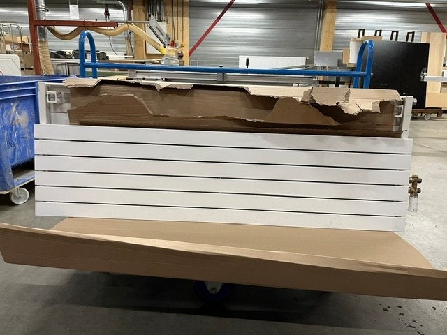 TE KOOP: Radiatoren (2 st.), Ophalen, 30 tot 80 cm, Gebruikt, Radiator