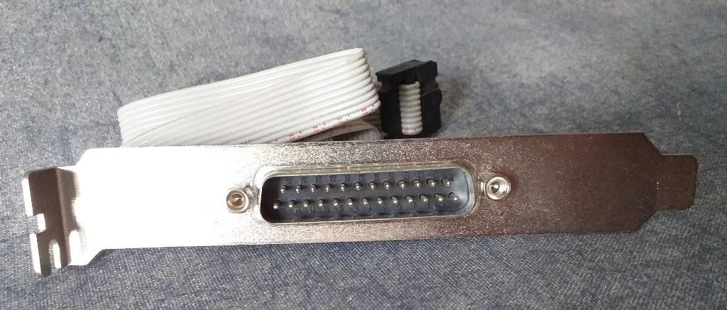 Sub-D 25 polig connector [3571]  [CoRaPc], Ophalen of Verzenden, Zo goed als nieuw