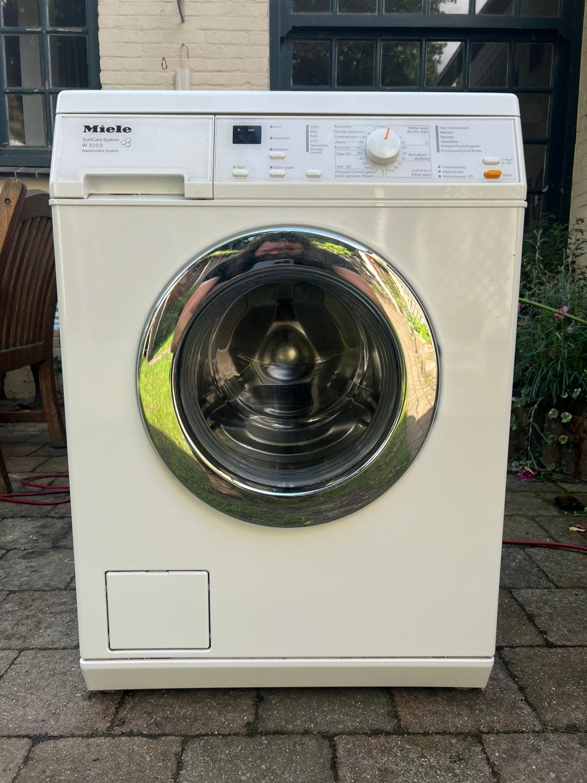 Miele wasmachine – betrouwbaar en stevig!, Ophalen, Zo goed als nieuw, 85 tot 90 cm, 1200 tot 1600 toeren