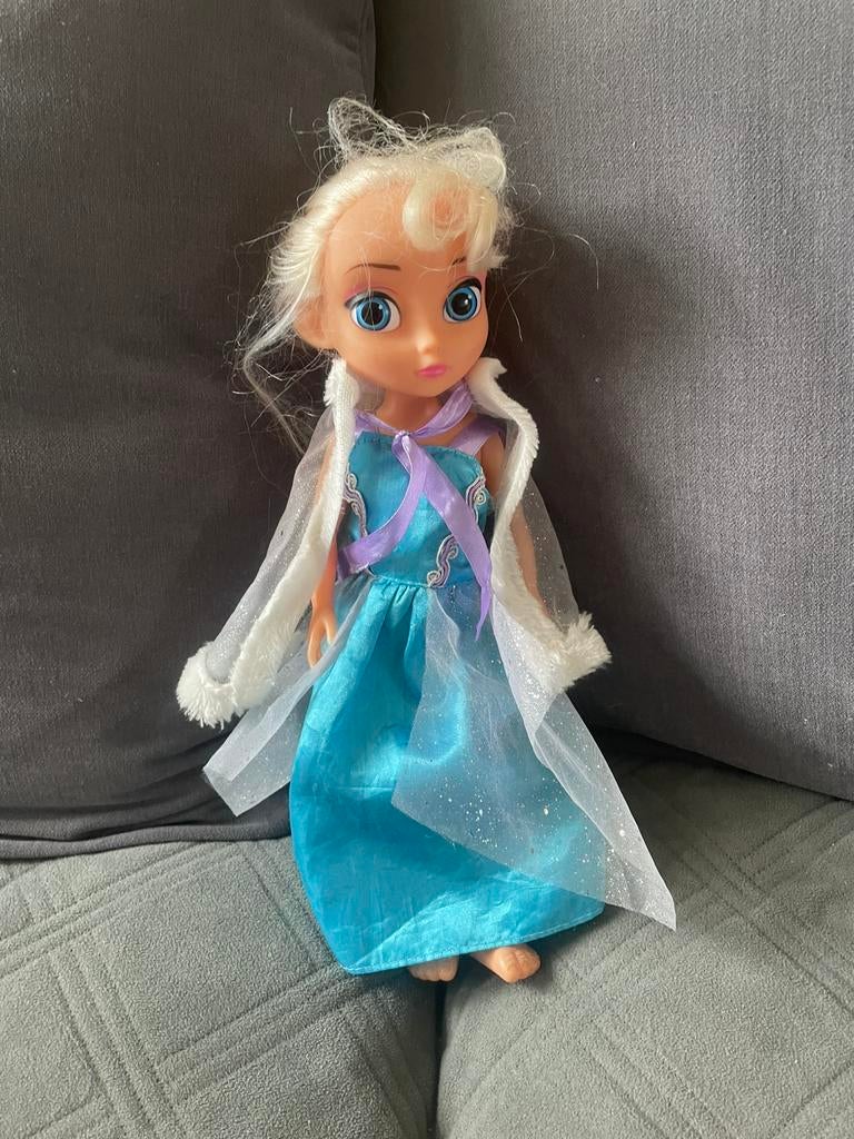 Elsa Frozen pop Disney, Kinderen en Baby's, Speelgoed | Poppen, Ophalen of Verzenden, Zo goed als nieuw