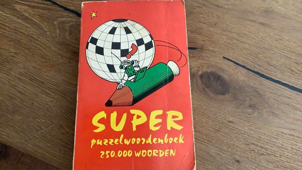 Super puzzelwoordenboek, Ophalen of Verzenden, Zo goed als nieuw, Overige uitgevers, Nederlands