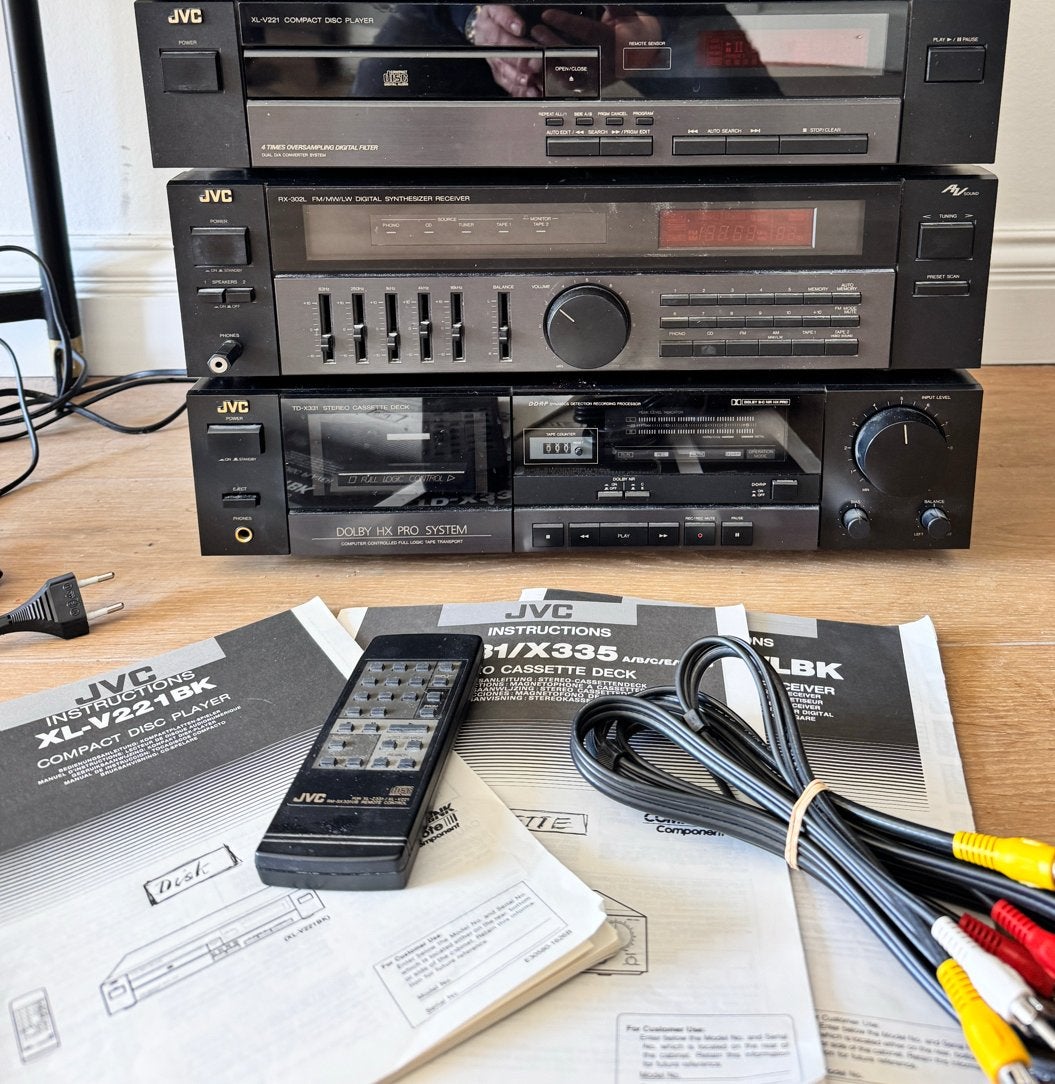 JVC Stereo Set compleet en goedwerkend, Zo goed als nieuw, Cassettedeck, JVC, Losse componenten
